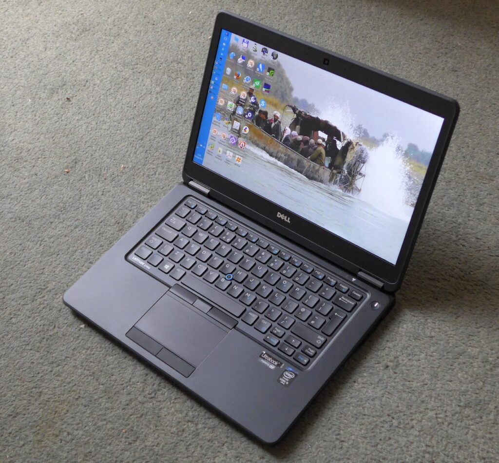 Laptop Dell latitude e7450 core i5 5300U/ RAM 8G/ Ổ SSD 256G/ MÀN 14.0 FHD