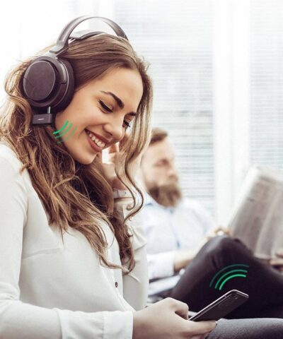 Bộ thu Bluetooth Ugreen 70303 có Jack 3.5mm