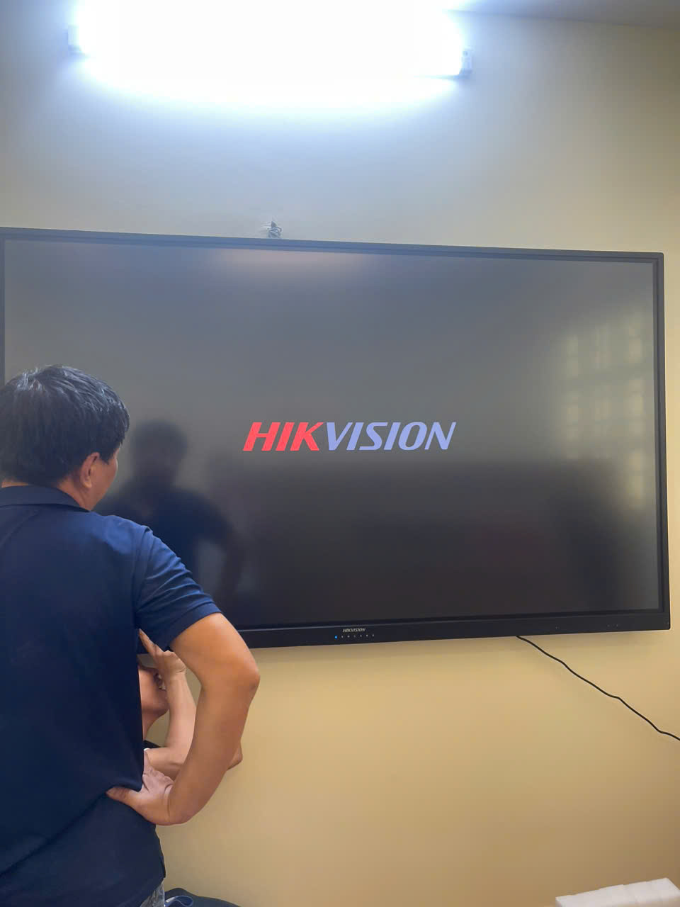 Xu hướng phát triển của dịch vụ phân phối màn hình